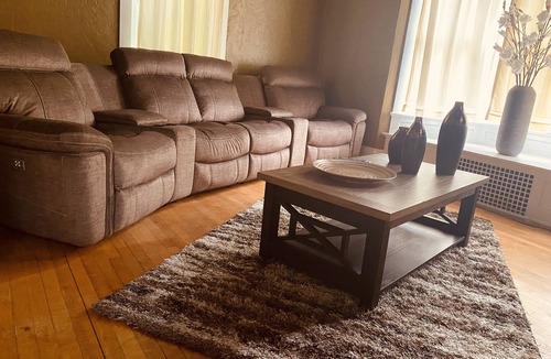 Iron Mountain House | Cozy cave experience