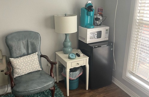 Cave Springs Apartment | Cozy Cave Springs Suite with Private Entrance