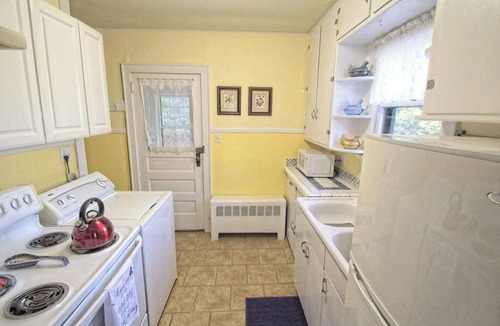 North Creek House | Cozy Central Adirondack Charmernn