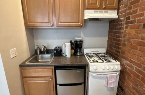 Prudential - St. Botolph Apartment | Cozy Central South End Studio