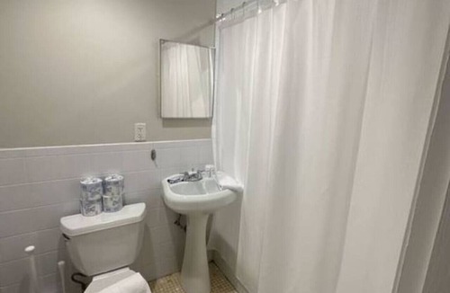 Prudential - St. Botolph Apartment | Cozy Central South End Studio