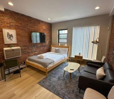 Prudential - St. Botolph Apartment | Cozy Central South End Studio