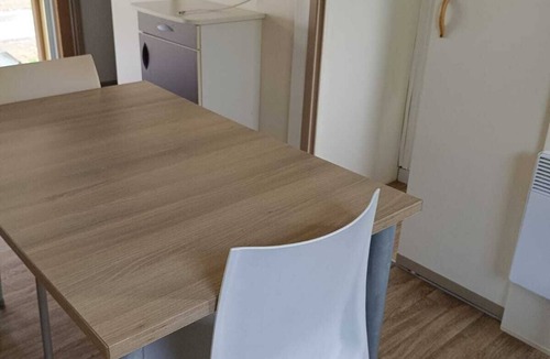 Saint-Hilaire-de-Riez Ski Chalet | 🌿 Cozy Chalet 7 km from the Beach – Vendée (Kabana Village Camping)