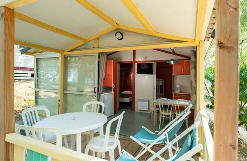 Beaumont-du-Perigord Ski Chalet | Cozy chalet with terrace for 6 people