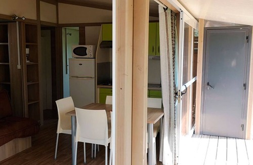 Collias Ski Chalet | Cozy chalet for 5 with terrace in Collias