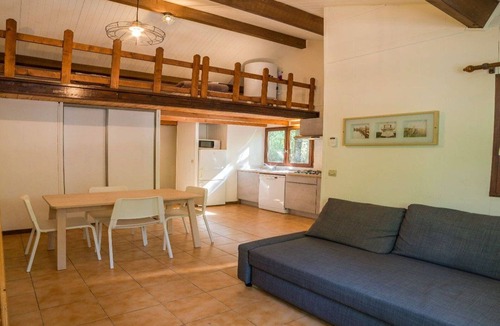 Meolans-Revel Ski Chalet | Cozy chalet for two, pets welcome