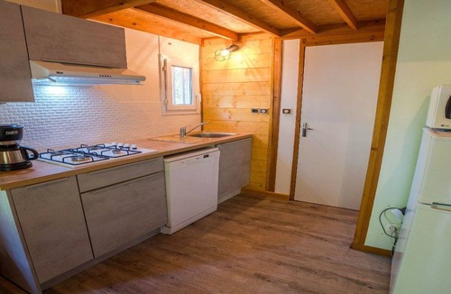Meolans-Revel Ski Chalet | Cozy chalet for two, pets welcome
