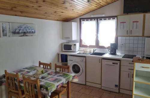 Saint-Rome-de-Tarn Ski Chalet | Cozy chalet with terrace - 4 people