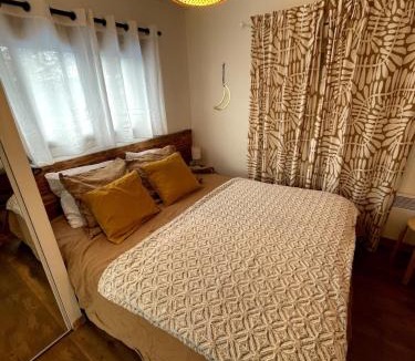 Digne-les-Bains Apartment | Cozy chalet Jacuzzi et piscine en Haute Provence