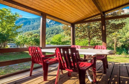 Meolans-Revel Ski Chalet | Cozy chalet, pets welcome - 2 guests