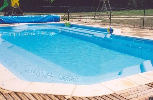 Deux Rivieres Ski Chalet | Cozy Chalet Sleeps 6 with Terrace