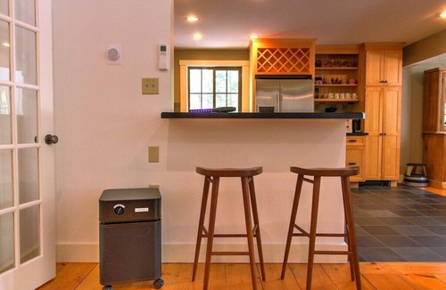 Stratton Mountain Ski Chalet | Cozy chalet w/hot tub & fire pit