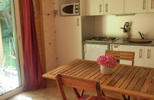 Vitz-sur-Authie House | Cozy chalet with garden and pond view
