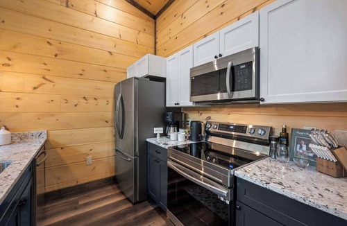 Chalet Village Ski Chalet | Cozy Chalet with Hot Tub Near Downtown
