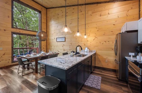Chalet Village Ski Chalet | Cozy Chalet with Hot Tub Near Downtown