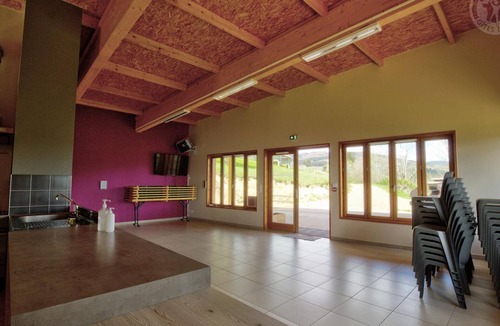 Les Noes Cottage | Cozy chalet with private terrace and pets allowed