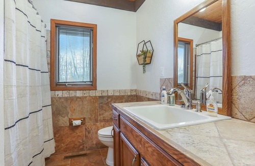 Canadian Lakes Ski Chalet | Cozy Chalet with Private Hot Tub