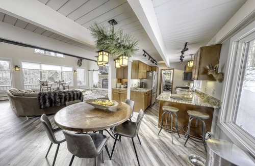 Ellicottville Ski Chalet | Cozy chalet with stunning views. Steps to slopes, ropes, golf and hiking trails