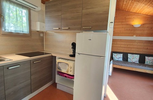 Montlaur Ski Chalet | Cozy Chalet with Terrace - Sleeps 7