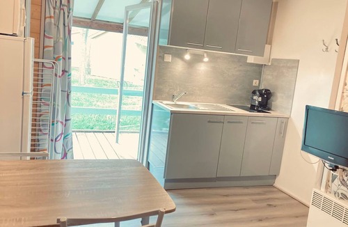 Montlaur Ski Chalet | Cozy Chalet with Terrace - Sleeps 7