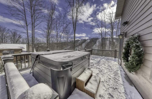 Ellicottville Ski Chalet | Cozy chalet with stunning views. Steps to slopes, ropes, golf and hiking trails