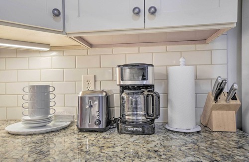 Chapel Hill Condo | Cozy Chapel Hill Condo ~ 2 Mi to UNC & Dtwn!