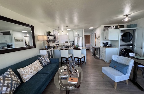 Hot Springs Condo | Cozy, charming condo with everything needed to feel at home.