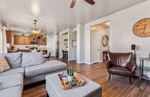 Eagle House | Cozy & Charming Home in Eagle Id