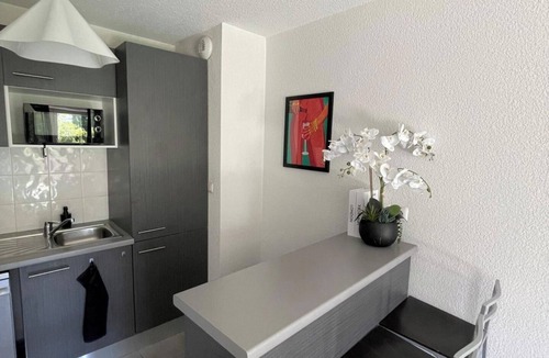 Lalande-Grand Selve Apartment | Cozy Chic Apartment in Toulouse