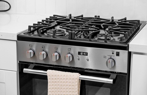 Downtown Oakland Apartment | Cozy chic downtown Oakland condo.