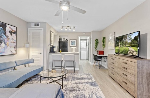 Allandale Apartment | Cozy Chic Studio Close to Downtown and Domain