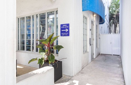 Flamingo/Lummus Apartment | COZY & CHIC Suite 1 BDR/1BTH