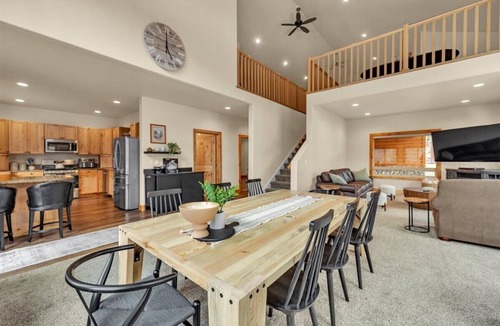 Naches Cabin | Cozy Chinook Cabin