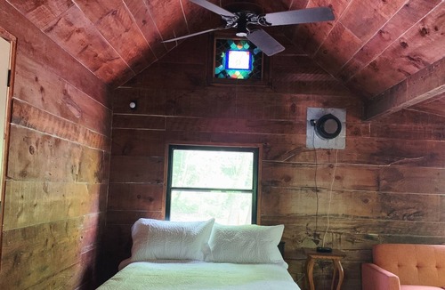 Hamilton Cabin | Cozy Clappison Cabin - 8 acres of private forest!🌳