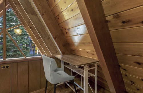 Comstock Acres Cabin | Cozy Classic A-Frame Cabin - 3 BR 1.5 Bath + Hot Tub + Loft