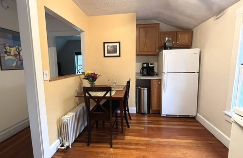 Winooski Apartment | Cozy, clean, bright apartment