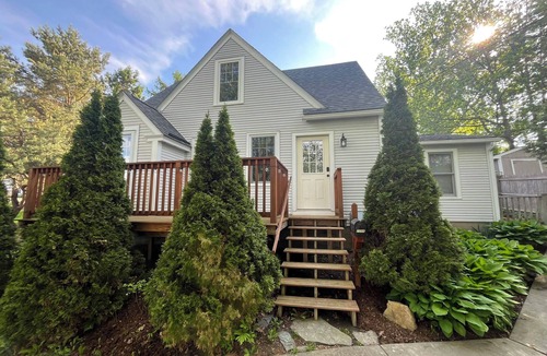 Winooski Apartment | Cozy, clean, bright apartment