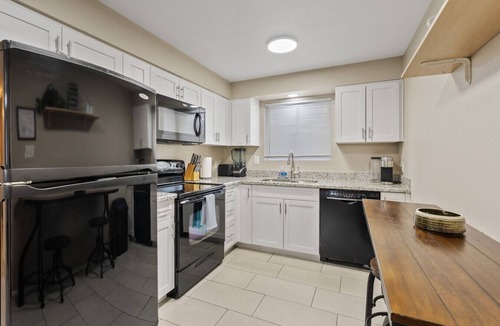 Mesa Condo | Cozy Clean Condo Downtown Mesa - Free Parking