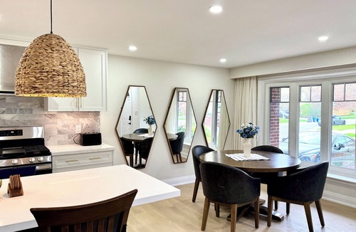 Oakville House | Cozy & clean, Eastlake Oakville 3 bed 2.5 bath