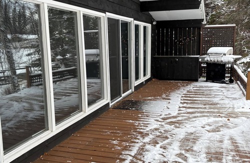 Christopher Lake Cabin | Cozy, Clean Lakefront Cabin on Emma Lake