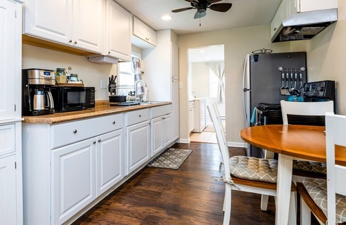 Lake Michigan Beach Cottage | Cozy. Clean, Perfect for couples and small families.