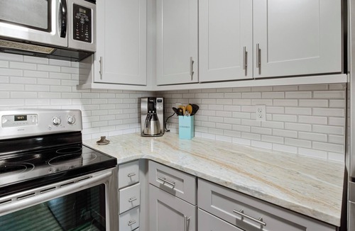 Lafayette House | Cozy Clean Updated Townhome, Central located!