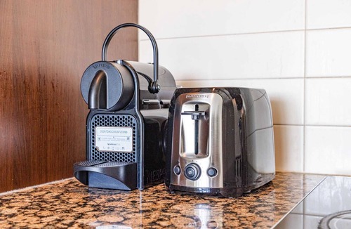 Toronto Entertainment District Apartment | Cozy CN Tower Sunset View Haven