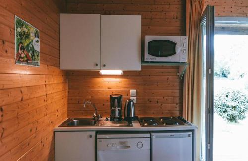 Moutiers-Sous-Chantemerle House | Cozy Cottage Retreat for Two