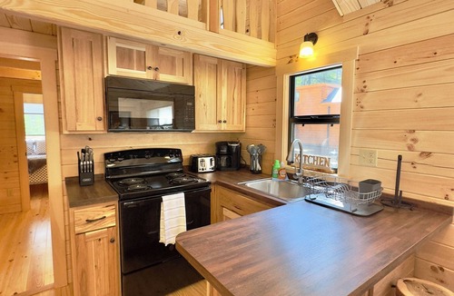 Steuben Cabin | Cozy Coastal Cabin #1