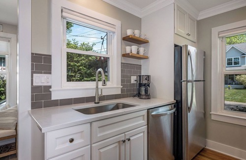 Guilford House | Cozy Coastal Getaway