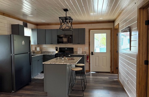 Bath House | Cozy Cohocton River Getaway