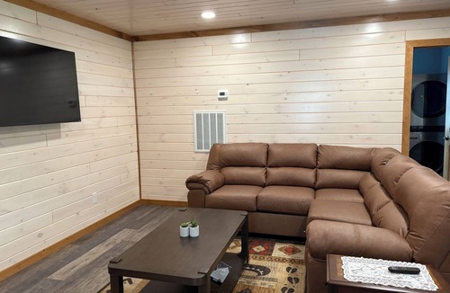Bath House | Cozy Cohocton River Getaway