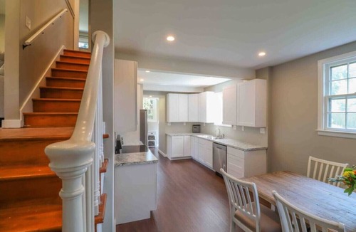 Champaign House | Cozy Comfort in Central Champaign