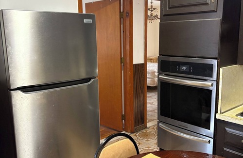 Canarsie House | Cozy Comfort